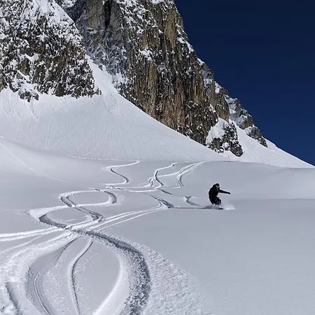 Le Levasset Vue Montagne Proche Pistes *